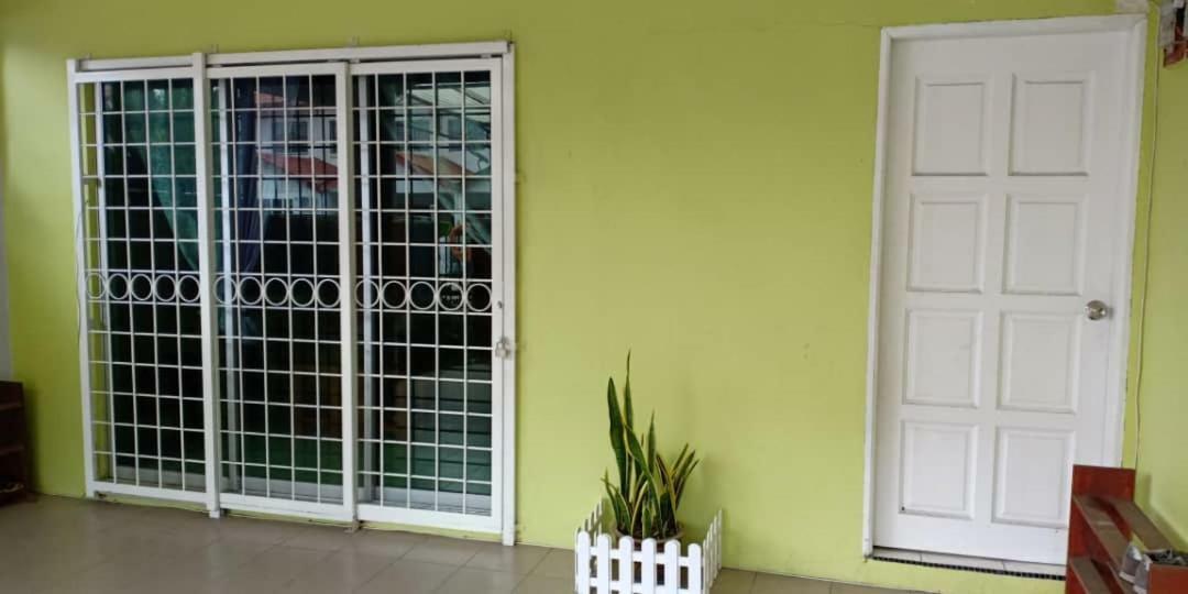 Sepanggar Kingfisher Homestay Kota Kinabalu Buitenkant foto
